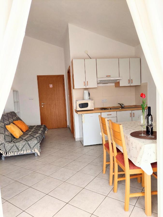 Apartments Dia Зострог Екстер'єр фото