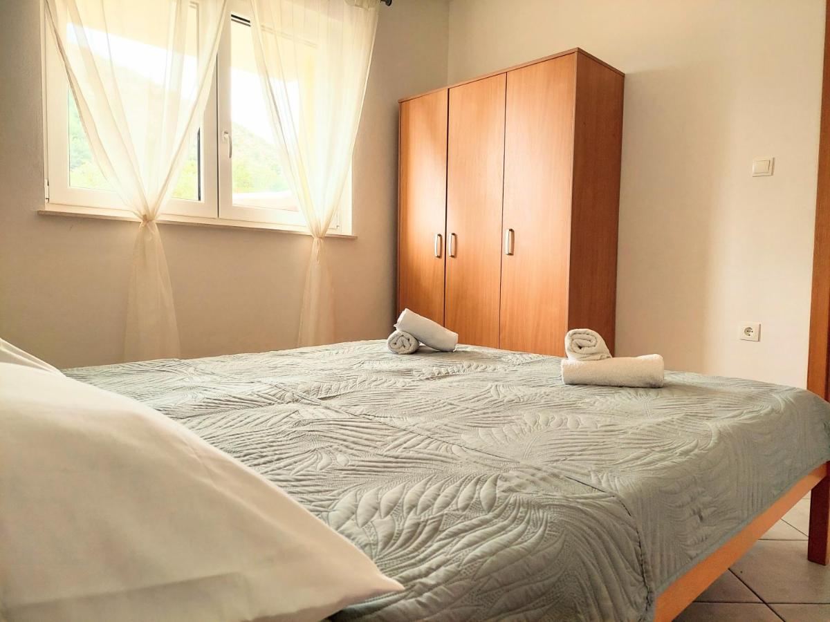 Apartments Dia Зострог Екстер'єр фото