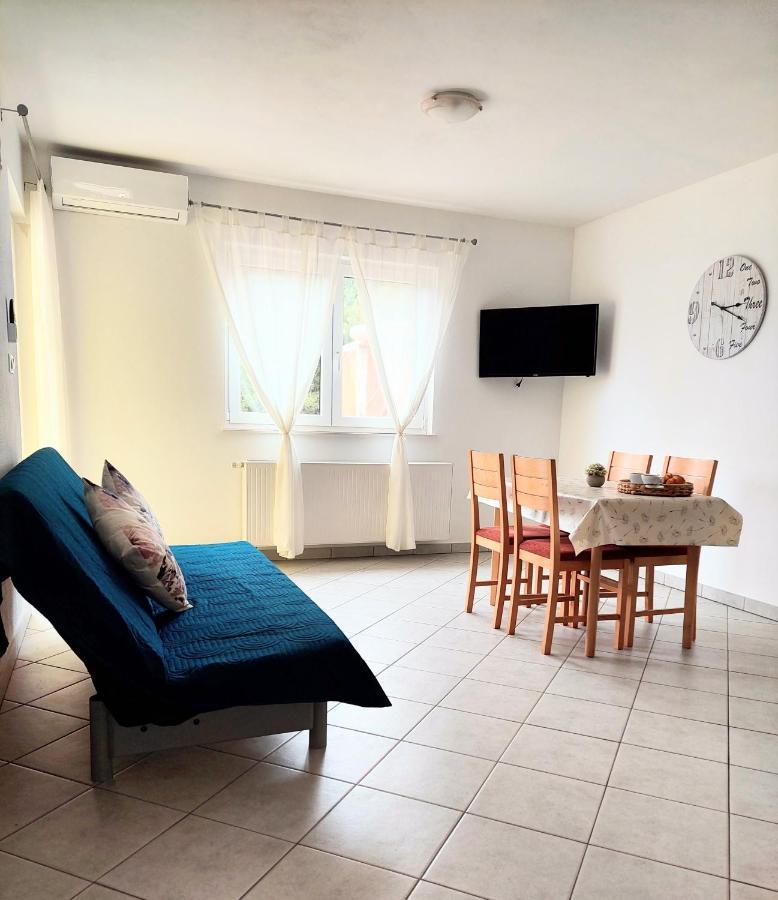 Apartments Dia Зострог Екстер'єр фото